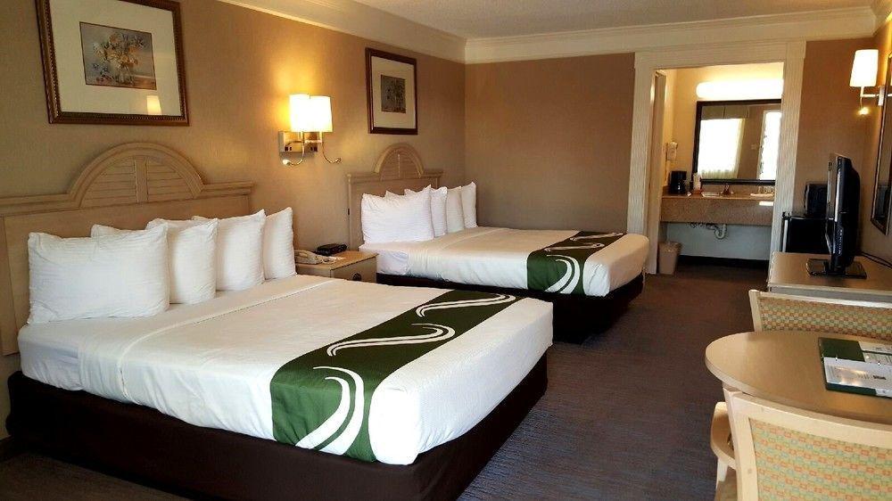 Quality Inn Near Lake Marble Falls Exteriér fotografie