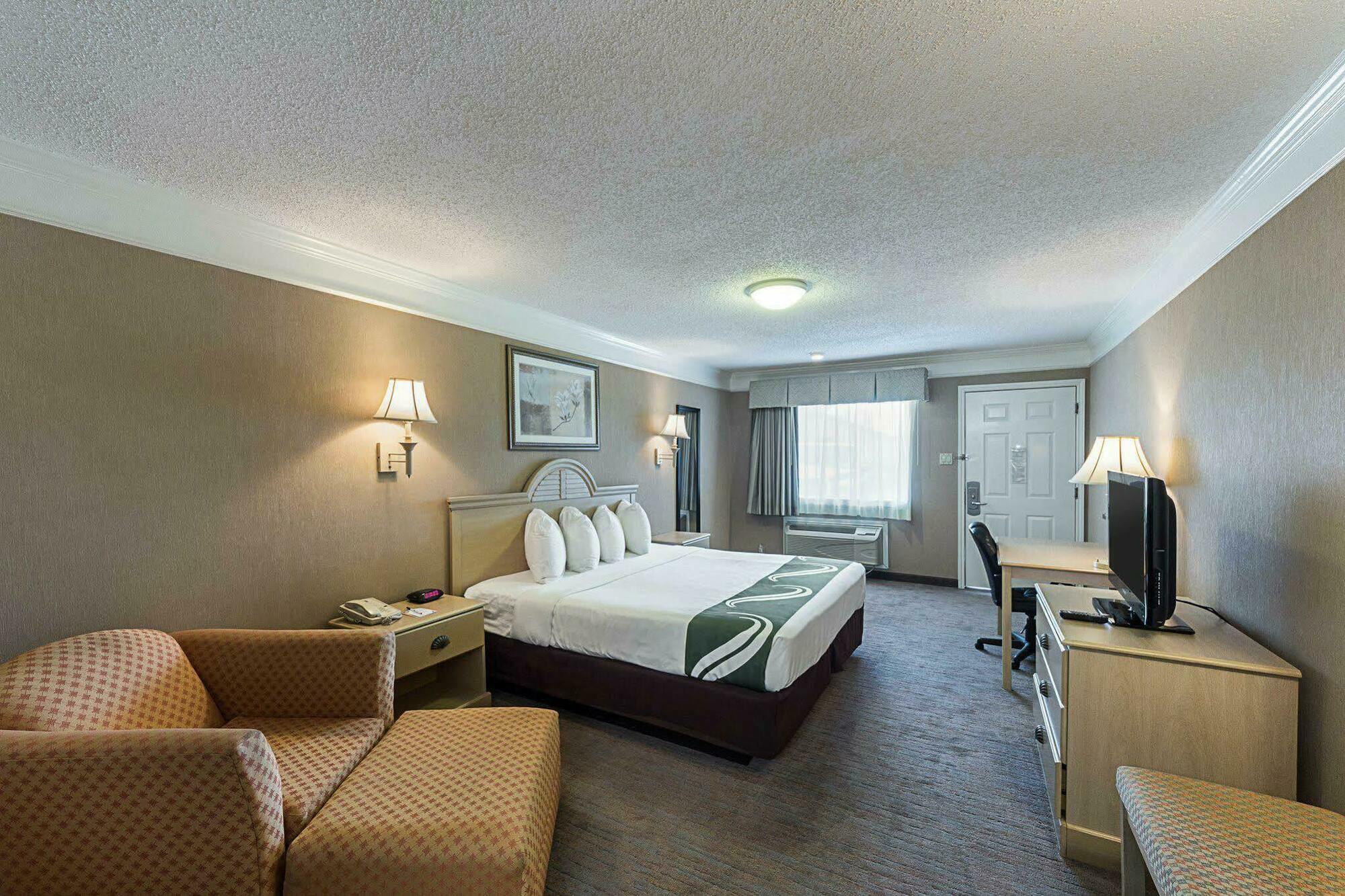 Quality Inn Near Lake Marble Falls Exteriér fotografie